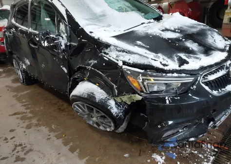 2018 Buick Encore Sport Touring z USA, uszkodzony, nr VIN KL4CJ2SB4JB558468